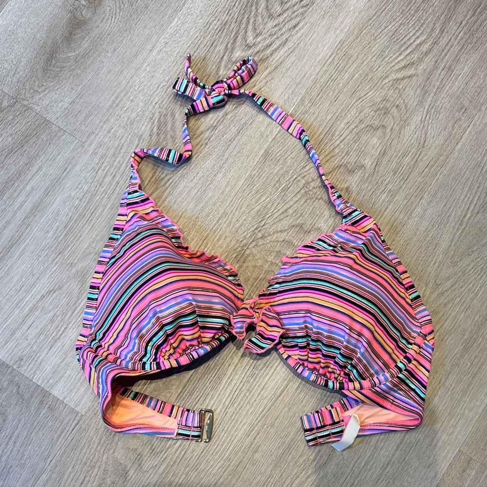 Victoria’s Secret bikini top size 36 DD NWT